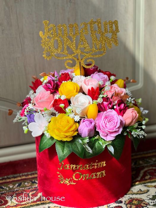 Sovunli gullar bayramga