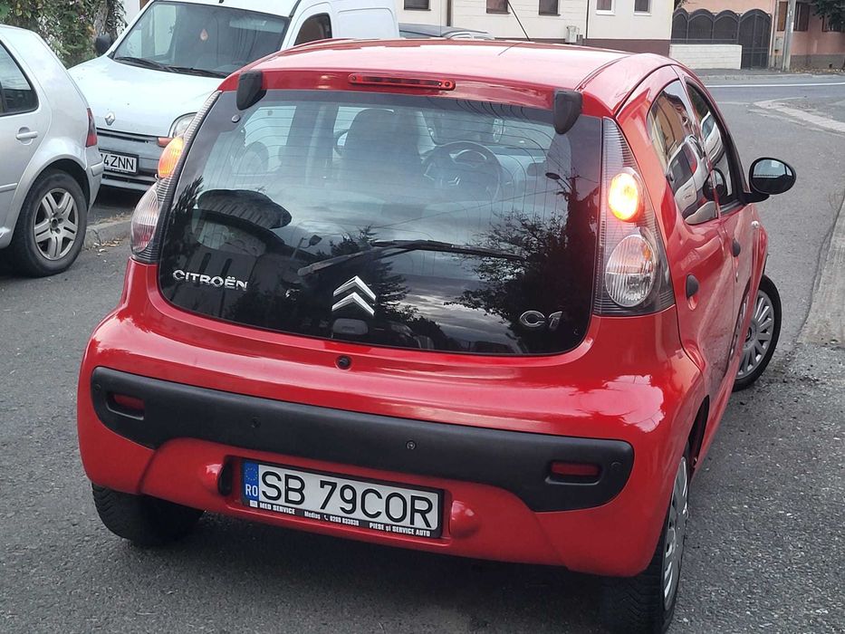 CITROEN C1 / an 2011 /euro 5/motor TOYOTA /distributie lant/ consum 4%/senzori parcare/factura/ fiscal/ garantie