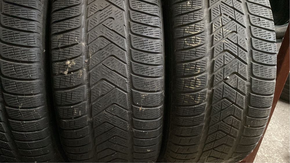 205.60.65.16C / 225.60.16c / 215.65.70.15C / 195.70.16 / 225.65.16C