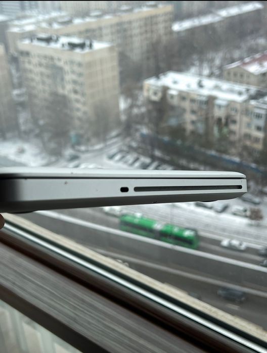 MacBook Pro 13 macOS Catalina