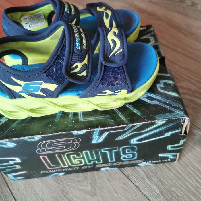 De vânzare sandale skechers