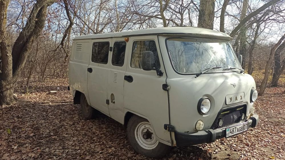 Продам УАЗ буханку 2005 года