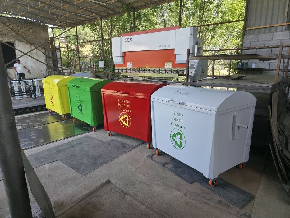 Мусорный контейнер Урна