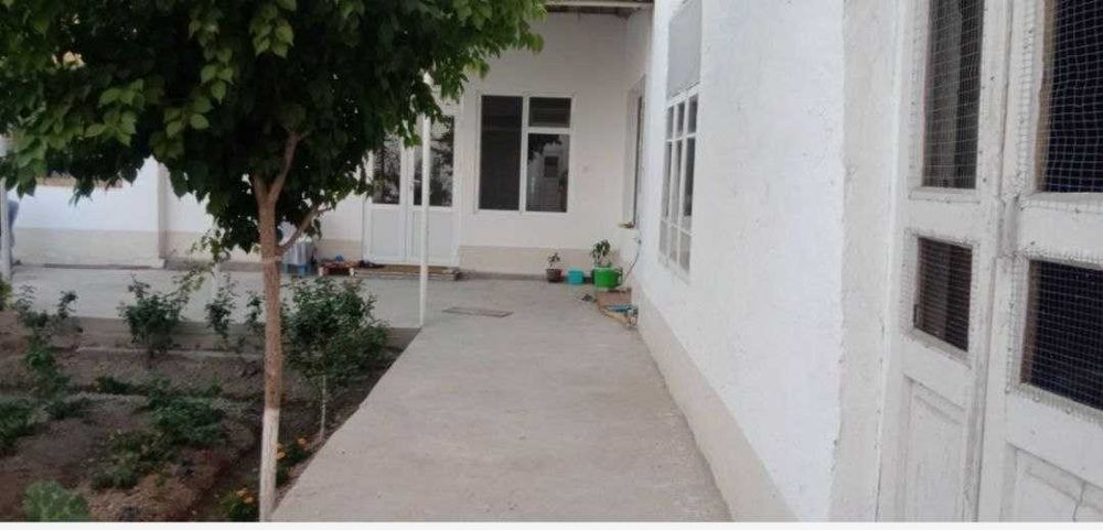 4 сотокдан иборат ховли сотилади