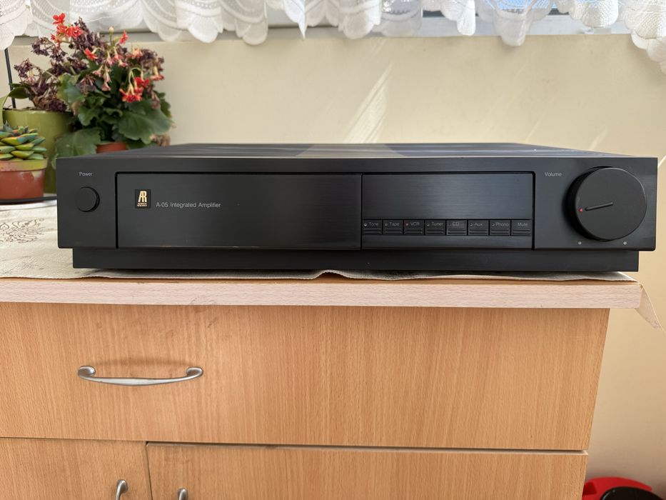 Acoustioc Research A-05 Стерео усилвател