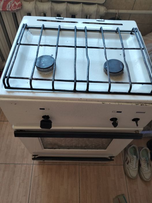 Продам Газ .плиту рабочая.
