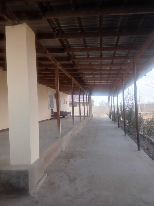 Zudlik  bilan tayor Uy joy jihozlari bilan  sotiladi