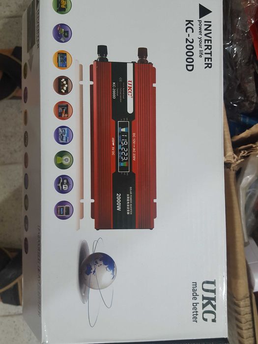 Инвертор преубразовател с лед дисплей за кола 12-220v-2000вата НОВИ