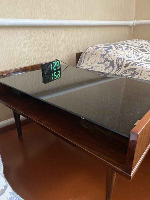 Журнальный столик