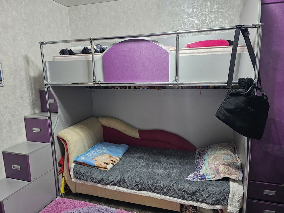 Продам детский спальный гарнитур