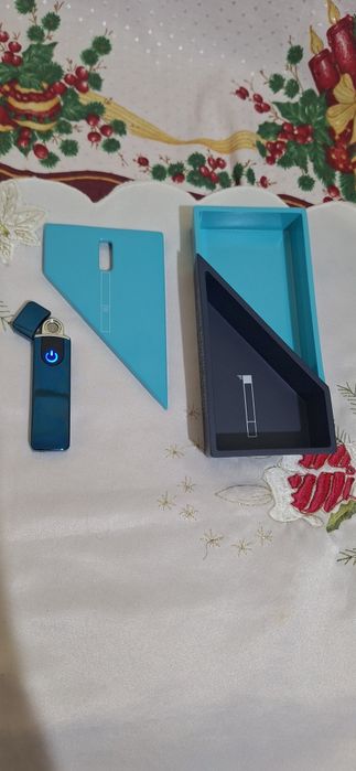 Bricheta electronica Parliament nou nouță cu incarcare USB