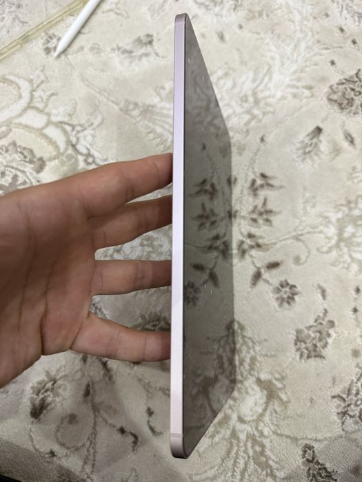 Apple iPad Air 5 M1 64GB Cellular + чехол