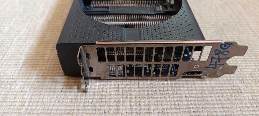 Placa video Sapphire Nitro Rx 470 8Gb DEFECTA