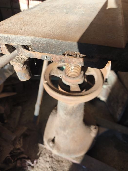 Оборудване, машини от дърводелска работилница и струг  Ц 11 А