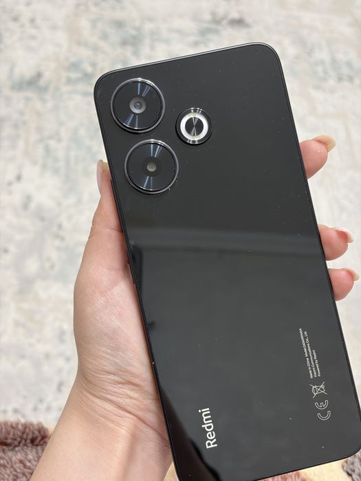 Продам смартфон Redmi 13
