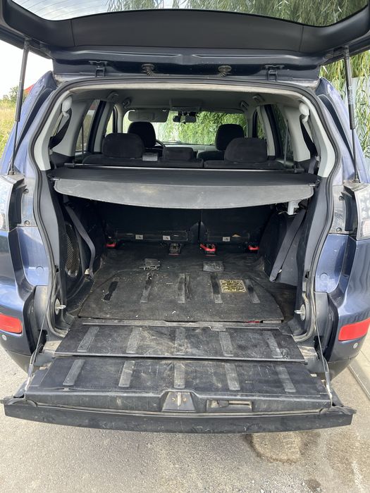Mitsubishi Outlander 2.2 diesel 4x4 – Xenon, Keyless, Rockford