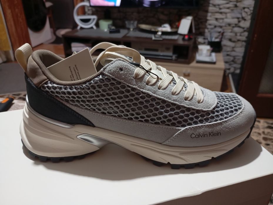 Маратонки  Calvin Klein  40 номер