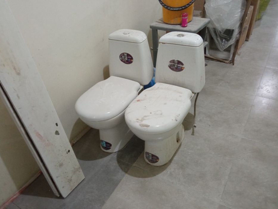 Унитаз бу рабочий состояние есть 3 штуки