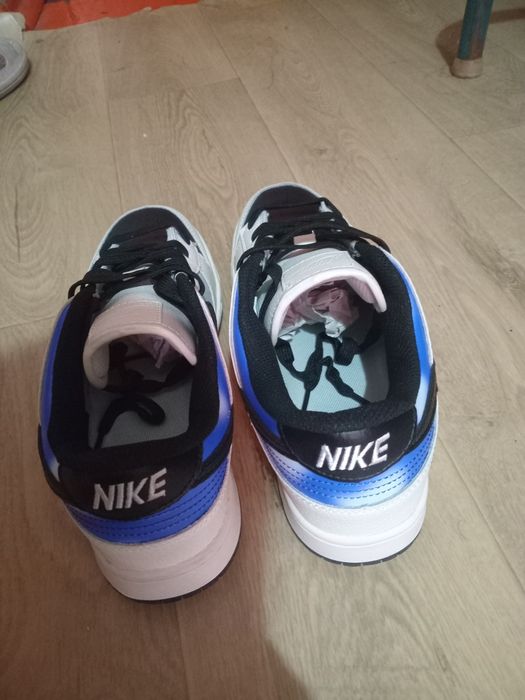 Продам кроссовку Nike