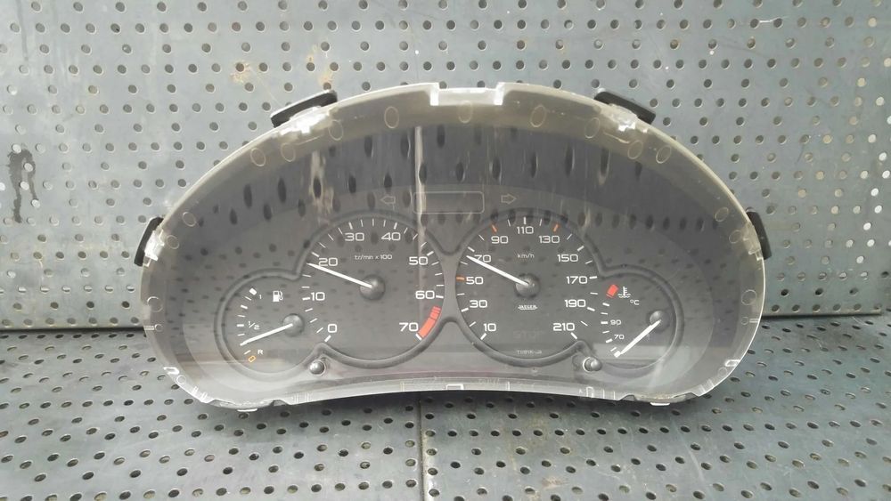 Ceasuri bord benzina peugeot 206 9651740180 6105ex