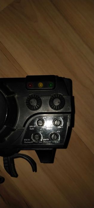 Продам радиоуправляемый джип