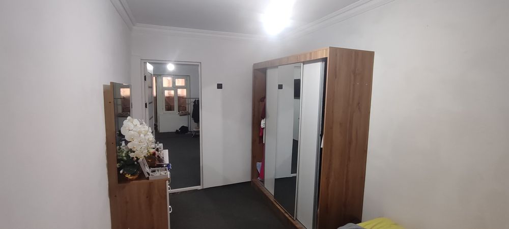 Qorasuda 2 honali uy 1 etaj sotladi ,Тошкент вилояти Корасуда, Продает