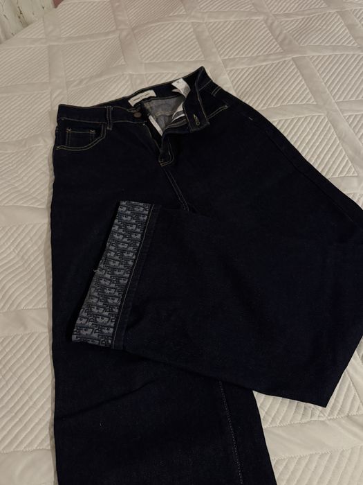 Состояниесы жақсы киімдер сатылады!