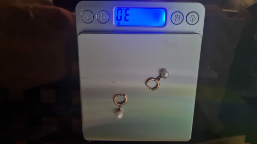 Золотые серьги с жемчугом