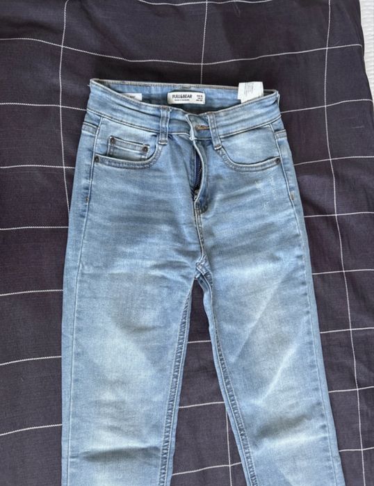 Pull&Bear blugi skinny marime 32