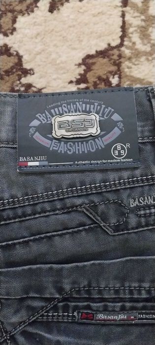 Продам Джинсы Мужские
