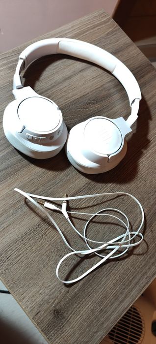 Безжични Слушалки JBL TUNE 720 BT