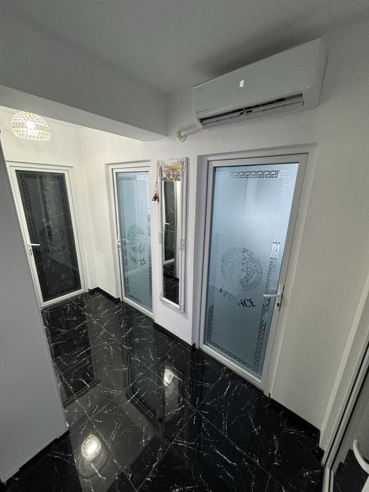 Vând apartament 3 camere decomandat