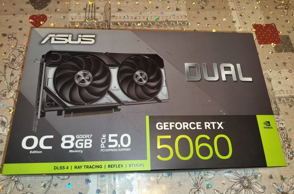 Продам видеокарту ASUS RTX 5060