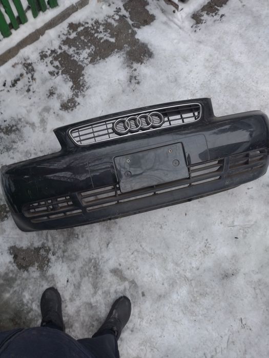 Ауди А3 бампер,телевизор
