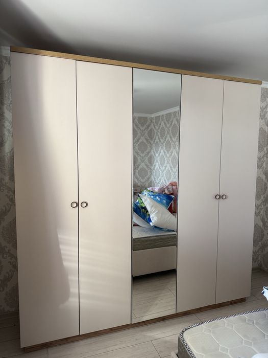 Гарнитур спальня