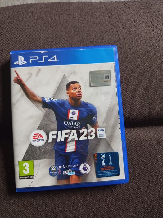 Vând FIFA 23  PS4