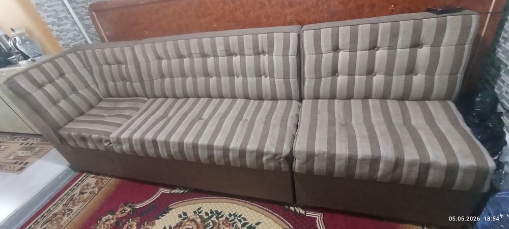 Продам мебель уголок в нормальном состоянии.