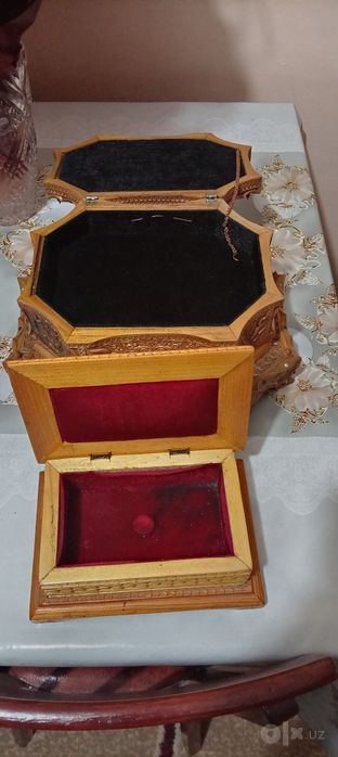 Продам шкатулки. Красивые. Резные. Причина мне подарили 4 штуки.