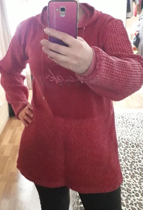 Разгружаю гардероб.