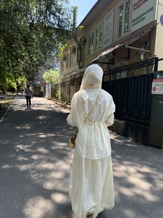 Двойка платье бежевое