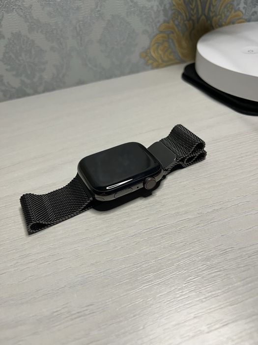 Apple Watch 8 45mm Stainless Steel
