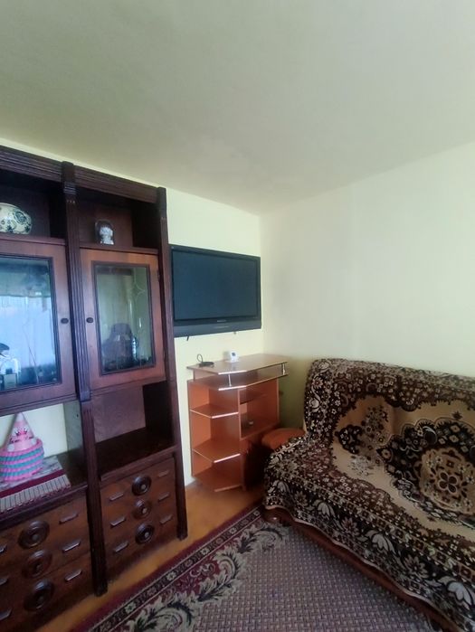 Închiriere apartament cu 2 camere decomandate