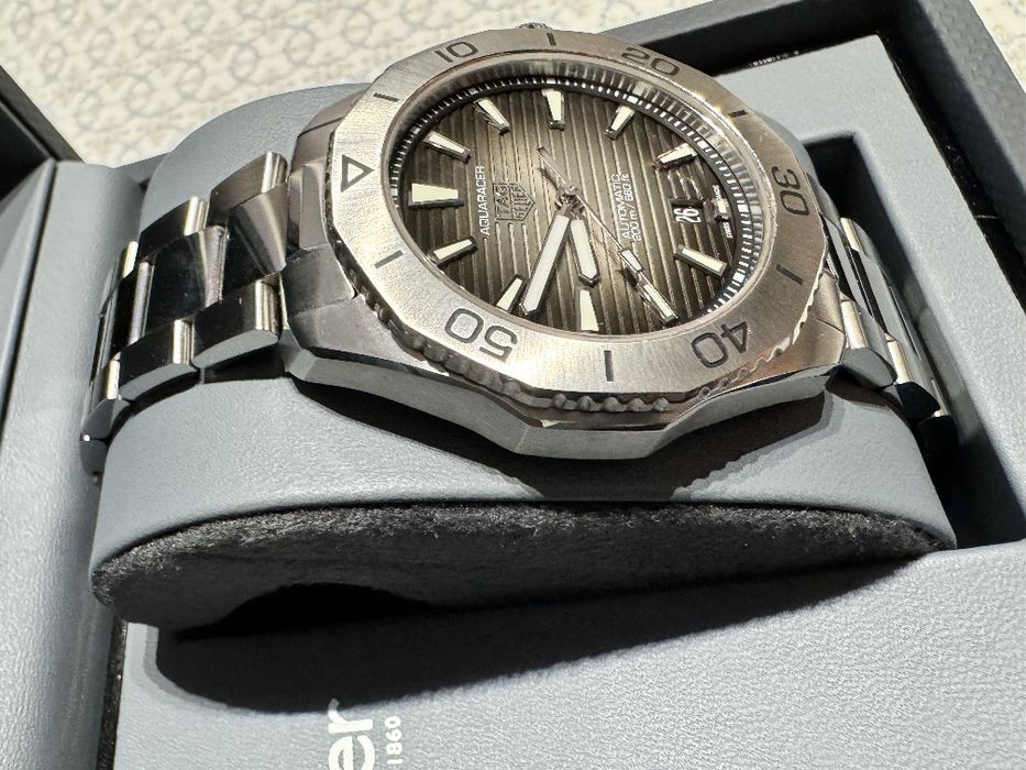 TAG Heuer Aquaracer Professional 200 Date Automatic - 3000 лв.