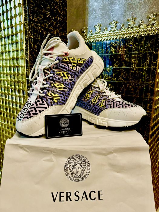 Супер кроссовки от Versace