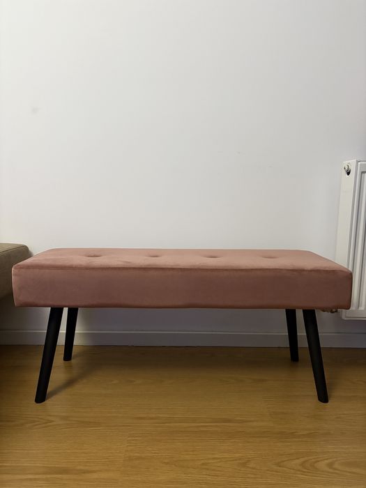 Banca roz tapitata cu catifea de vanzare