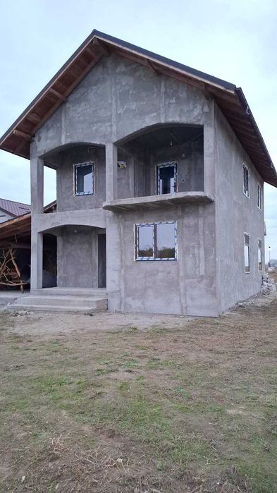 Casa de vanzare