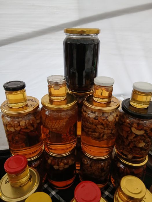 Продавам мед 2025.качествен