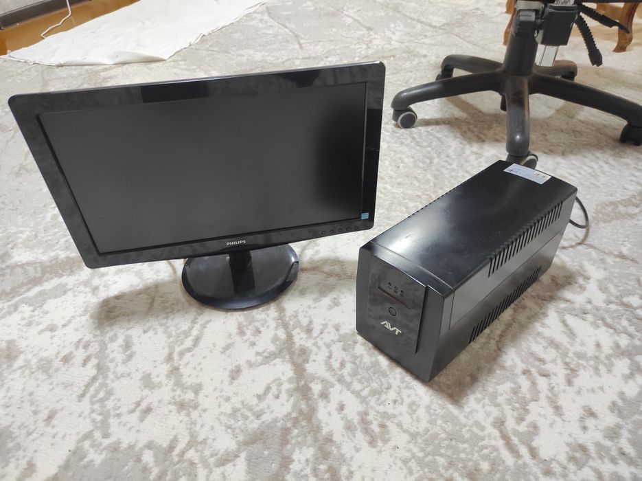Philips 196 VL LED монитор( ишлиди) и стабилизатор(ишламиди) сотилади