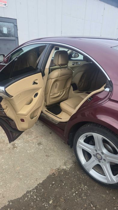 Pretul este usor negociabil