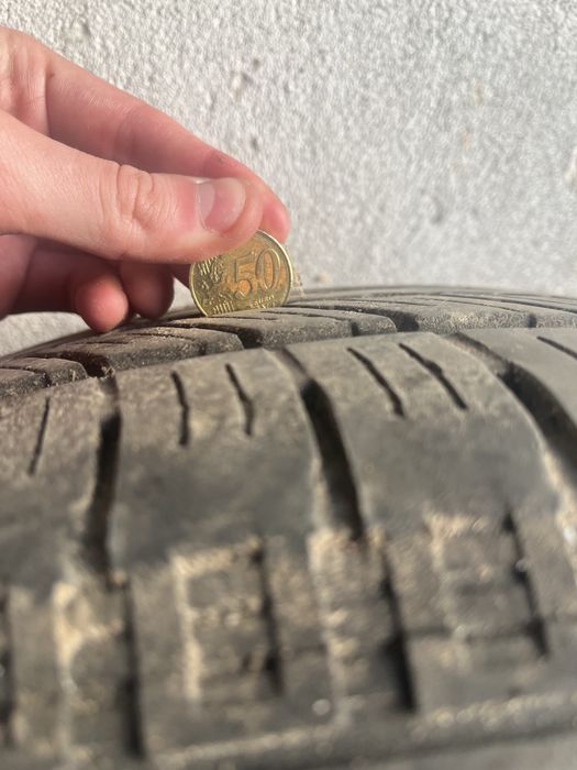 Джанти с гуми 16 цола 245/70R16 5x140